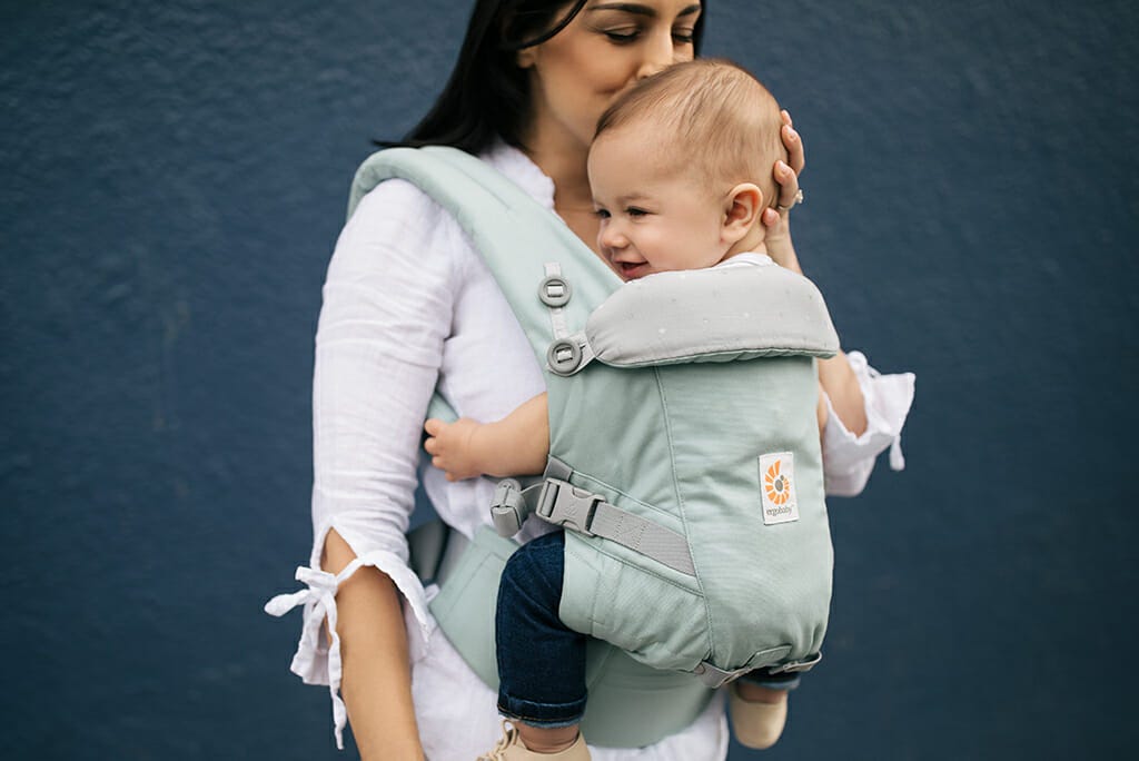 Reasons to Choose Babywearing